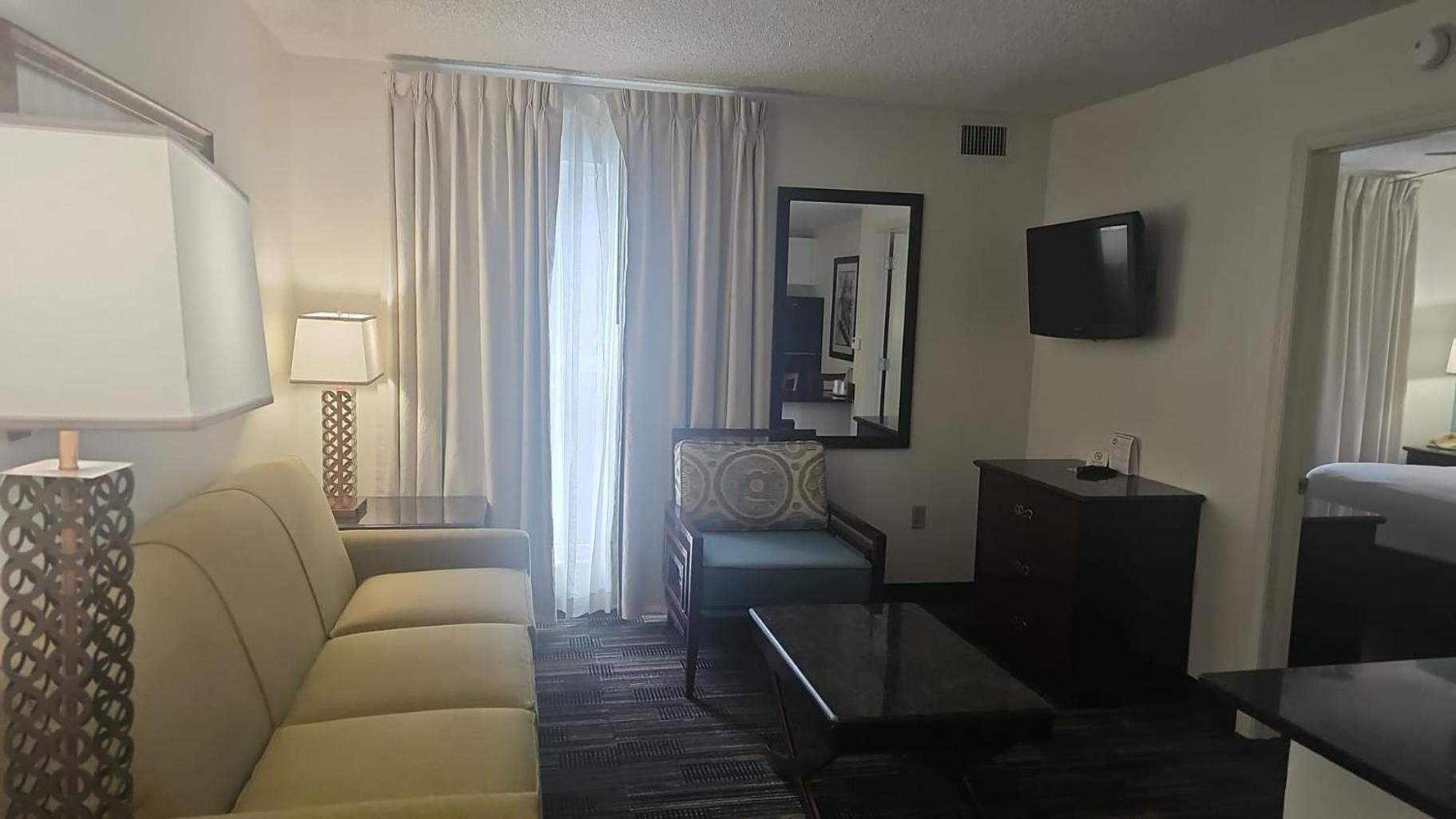 Montreal Suites Orlando Bagian luar foto