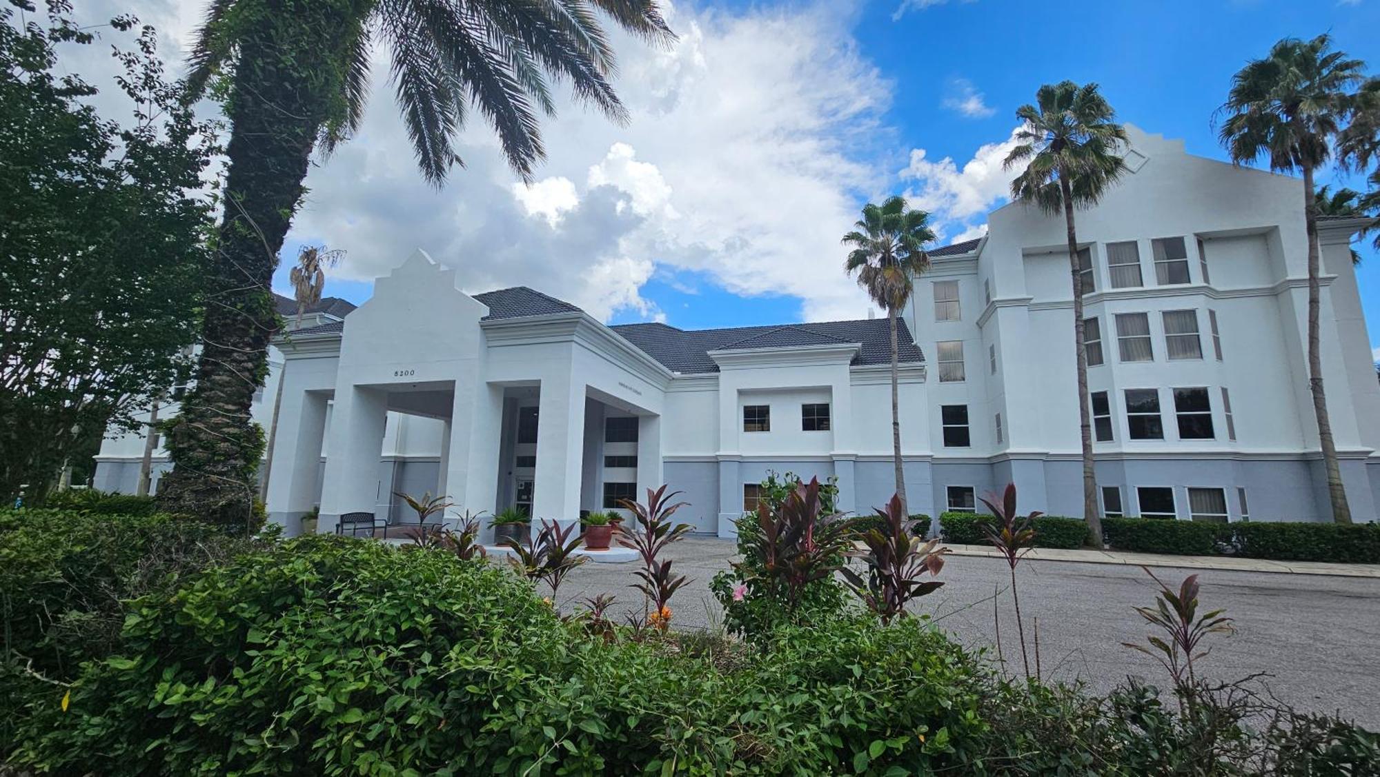 Montreal Suites Orlando Bagian luar foto